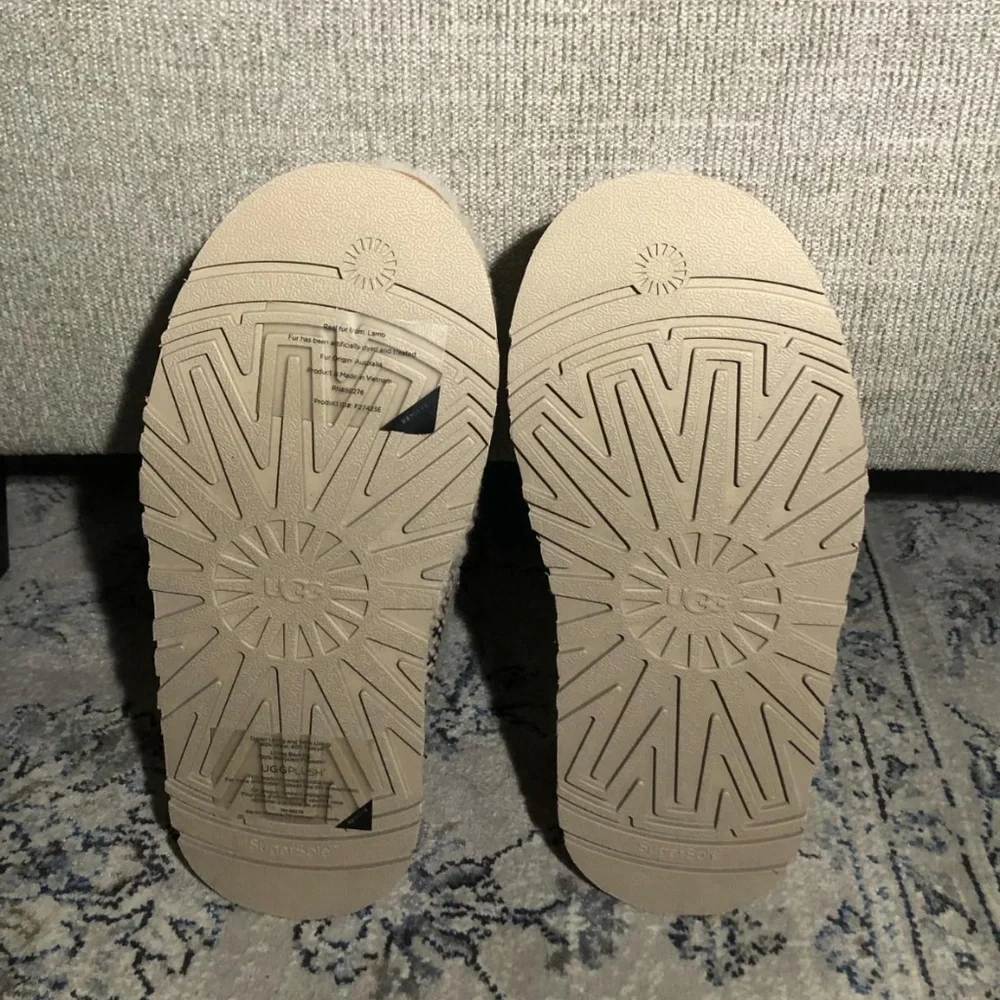 UGG Cream and Tan Platform Shoes - Picture 12 of 12